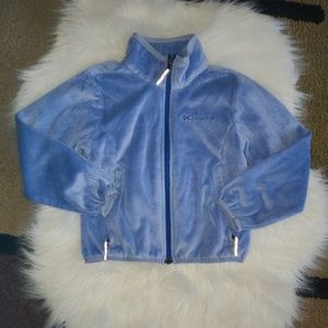 Girl’s Columbia mink feel zip up jacket periwinkle color size 4T EUC